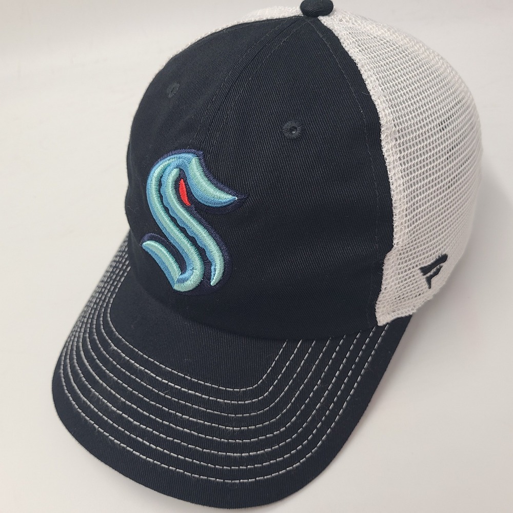 Seattle Kraken Hat Snapback Trucker Mesh Fanatics Black White NHL Hockey Men